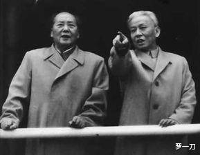 毛刘二人意见理念存异，1967年最后一次见面：主席自己也控制不住