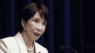 中方兵分两路,轰炸机飞越日本海!高市被要求离职,岸田重新出山