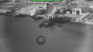 美军首次出动“海盗”无人艇，击中伊海军基地！无人艇战法落地波斯湾