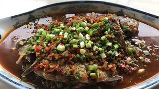 广丰豌豆烧鲫鱼：饶帮菜中的至鲜经典