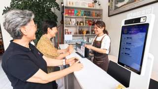 曲靖金河酒店依托西河湿地资源 做避暑游客暖心旅居驿站