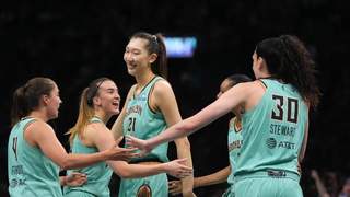 韩旭WNBA生涯总得分破518 登顶亚洲球员得分榜