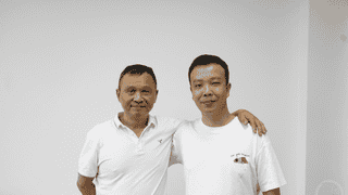载“李要得”进藏的“黄色法拉利”运抵重庆,两位的哥感慨:这趟能吹一辈子