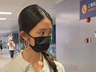 黄磊女儿独自现身机场 简约穿搭帅气又文艺
