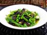 衡阳正宗湘菜店人气火爆 盐菜扣肉成食客追捧招牌