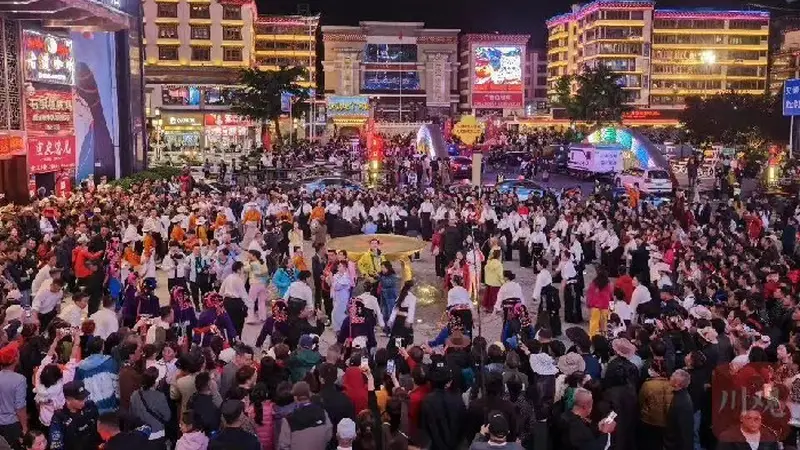 甘孜州推进景区终身票制及高海拔景区供氧全覆盖