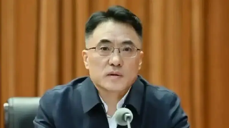 呼和浩特市委书记于会文：49名被调整干部因表现突出获重新任用、提拔或职级晋升