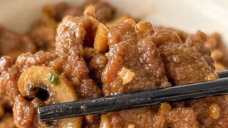 牛肉别总爆炒了！和这“山珍”一搭，嫩滑多汁，米饭遭了殃！