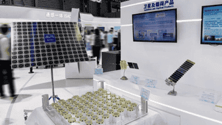 自主研制!卫星互联网关键核心装备,首次公开展示!