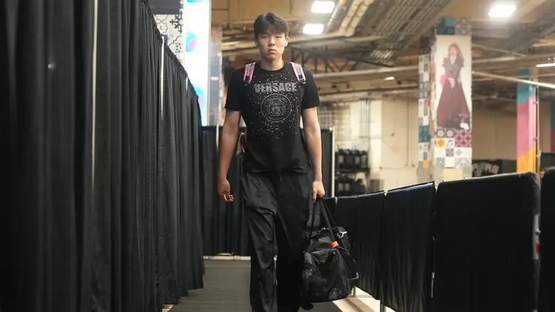 杨瀚森12+9+4马鲁阿奇19+11 赌城夏联开拓者负太阳
