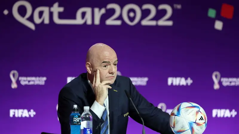 国际足联主席因凡蒂诺以世界杯决赛承办权换摩洛哥支持 菲戈怒批其卑鄙自私