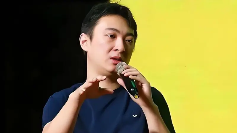 王思聪第三次卸任万达产业投资董事 彻底退出万达管理层