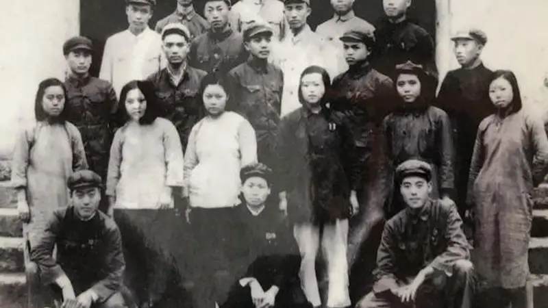 老人守护四十年的秘密:县城地下防空洞