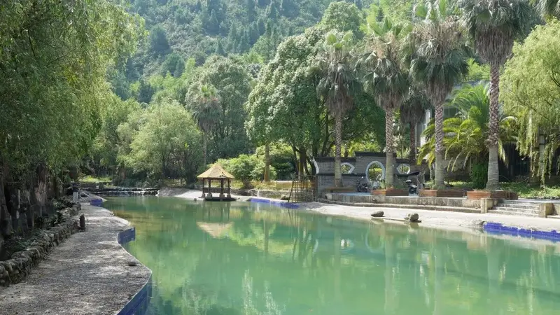 贵定避暑旅居火了 外地游客扎堆享清凉山水好风光