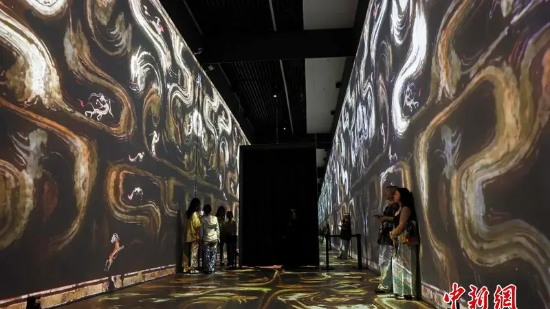 上海中华艺术宫马王堆国宝大展暑期迎观展热潮