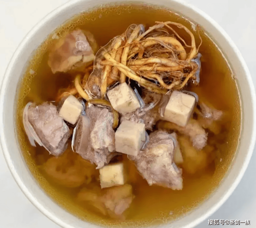 7月炎热，8种碱性应季食材别错过，维持身体酸碱平衡好处多