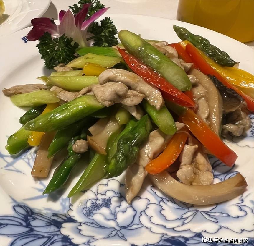 南京六大经典名菜，吃过四种才算不虚金陵之行