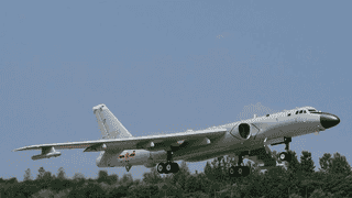 轰-6K、图-95共同飞越宫古海峡！中俄第11次战略巡航，亮剑西太平洋