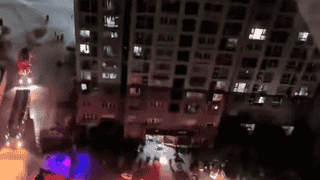 安徽一小区起火致双胞胎孩童遇难,家属反映消防栓无水,当地已成立调查组