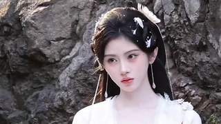 鞠婧祎新剧外景路透曝光 素白古装灵动飘逸仙气十足