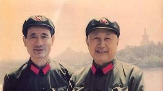 原来聂卫平的父亲是他，难怪能够十连胜为国争光，真是虎父无犬子