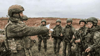 7月25日深夜泽连斯基披露：俄方要求朝鲜增派3万名士兵强化对乌攻势