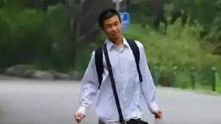 韦东奕妈妈露面了！干一辈子讲师没评上教授，儿子却成了＂韦神＂
