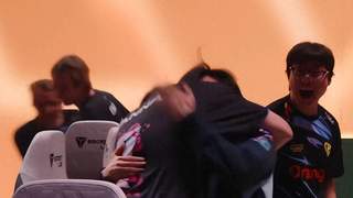 Faker赛后道歉，KC上单教Bin怎么玩纳尔？DK晋级决赛为了工资拼了