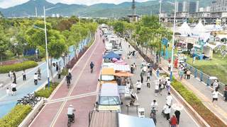 百余辆咖啡车集结滇池西岸 打造湖滨潮流新场景