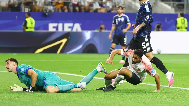 世界杯-3战全胜!洛塞尔索任意球破门劳塔罗点射 阿根廷3-1约旦