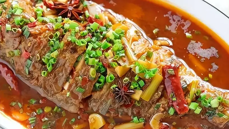 鱼腥味最怕的不是料酒,而是这3种调料,炖鱼时放点,鲜香无腥味