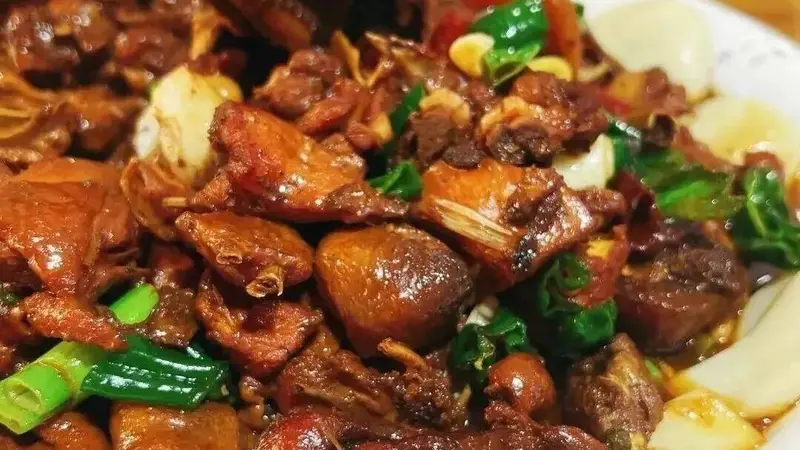非遗美食之山东——临沂炒鸡