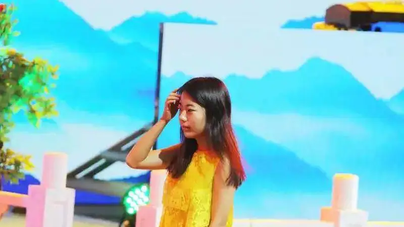 蒋方舟“阴沟翻船”,天才少女是人设更是包袱