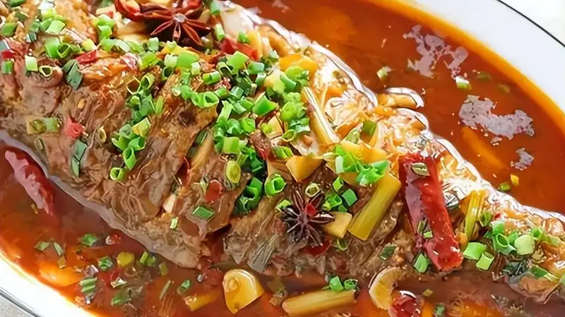 炖鱼鲜嫩不腥孩子爱吃 这3种香料要放对