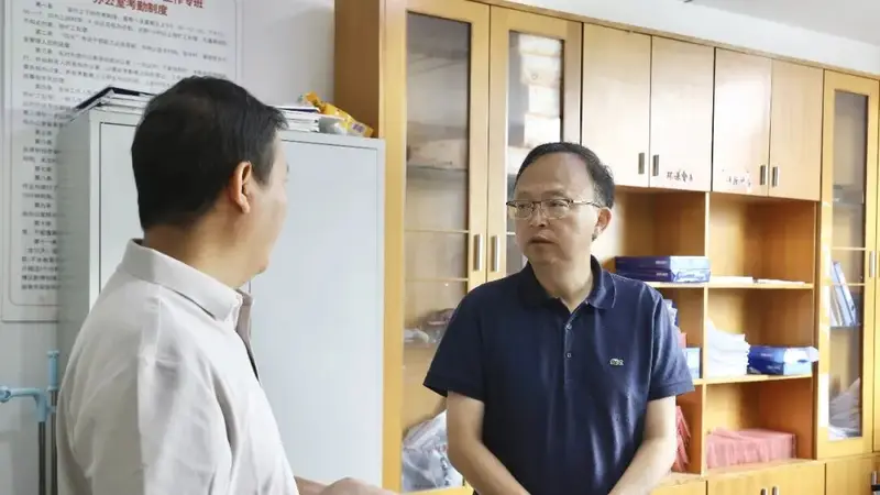 董立军带队调研督导黄果树暑期旅游服务保障工作
