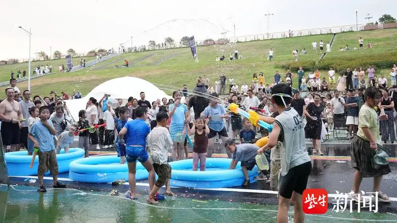 南京金牛湖夏日文旅活动启幕 溯溪加烟花秀5周连演
