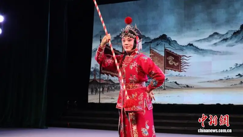7月28日 “少年入长安·唐诗逐梦行”全国中小学生唐诗文化交流活动在西安启幕