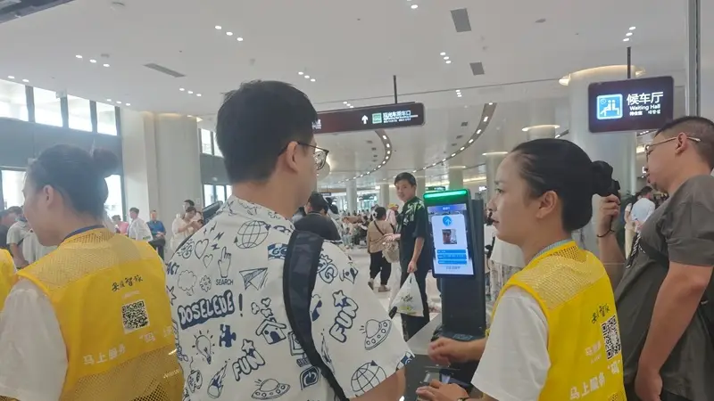 贵州安顺文旅热度攀升 黄果树龙宫等多业态引流成效显著