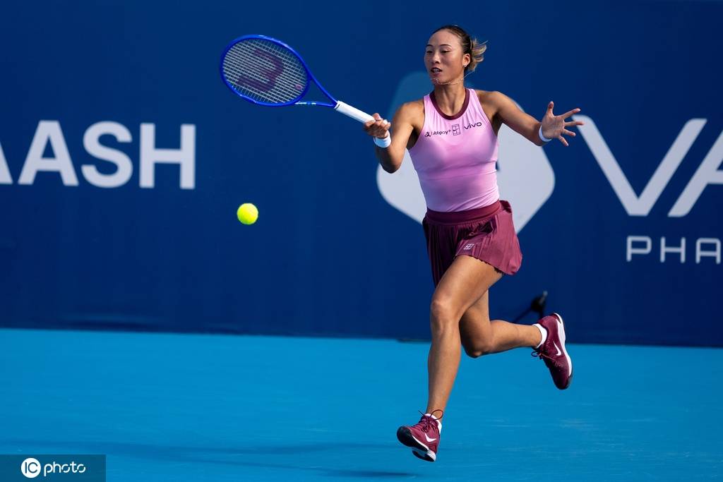 13记Ace！WTA雅典站-郑钦文2-0资格赛选手 重返巡回赛八强