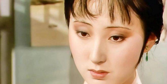 林黛玉陈晓旭：出生一件怪事，离世一件怪事，一切早已注定