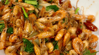 壳脆肉甜麻辣浓郁，一口尝尽江河鲜与山城辣韵