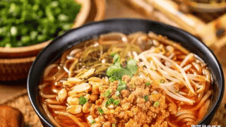 原创这碗肉沫汤粉，我家隔两天就得来一次，汤鲜粉滑，连汤汁都不剩