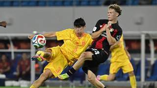 上海明日之星冠军杯收官战 赵松源一分钟内梅开二度 U17国足2-1逆转勒沃库森三战全胜锁头名晋级