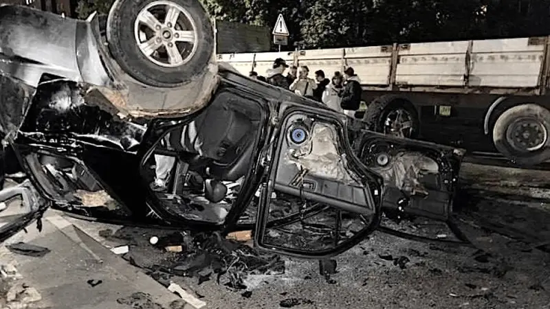 美媒报道:乌民众怒砸征兵车!最“反俄”的利沃夫,再不想填线当炮灰了