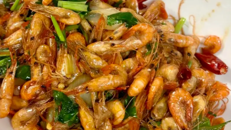 壳脆肉甜麻辣浓郁,一口尝尽江河鲜与山城辣韵