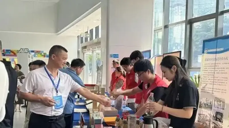 成果亮相科技馆,茶香科创引点赞——白芽奇兰茶科技小院参展风采