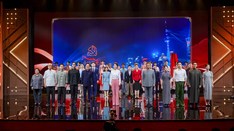 宣讲舞台剧《精神回响》在沪首演 多篇章展上海精神传承答卷