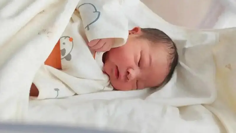新生儿这4个部位出生时越“丑” 长大后颜值反而越高