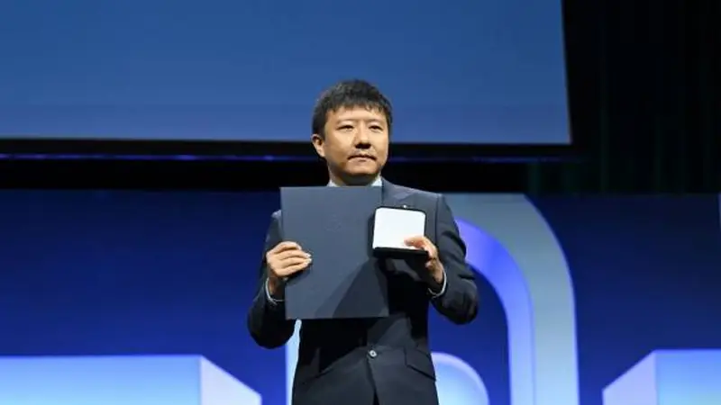 2026菲尔兹奖得主邓煜诗火网络 曾创作二次元相关旧体诗词