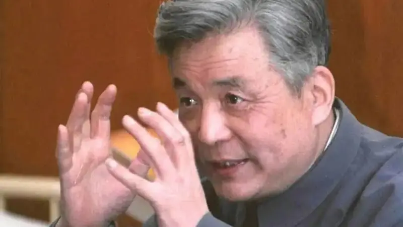 邓稼先隐姓埋名28载 1979年冒险进爆心查氢弹